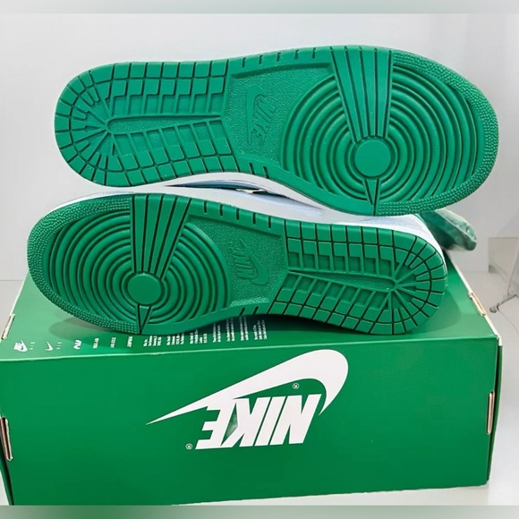 Nike Air Jordan Air Ship PE SP Sneakers - Picture 8 of 10